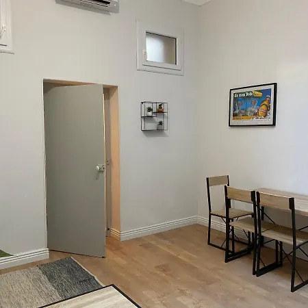 Coeur De Avec Cour Appartement *